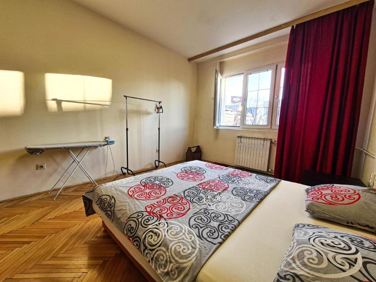 Rooftop Apartment At Mainsquare Скоп'є Екстер'єр фото