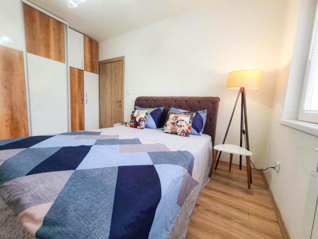 Rooftop Apartment At Mainsquare Скоп'є Екстер'єр фото