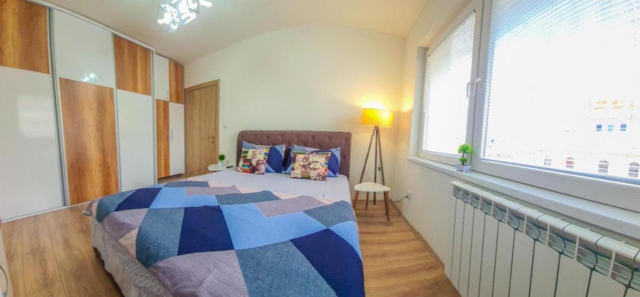 Rooftop Apartment At Mainsquare Скоп'є Екстер'єр фото