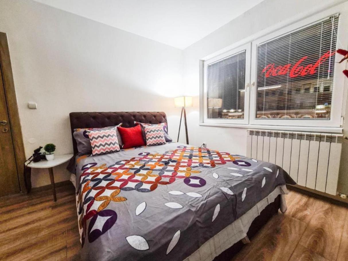 Rooftop Apartment At Mainsquare Скоп'є Екстер'єр фото
