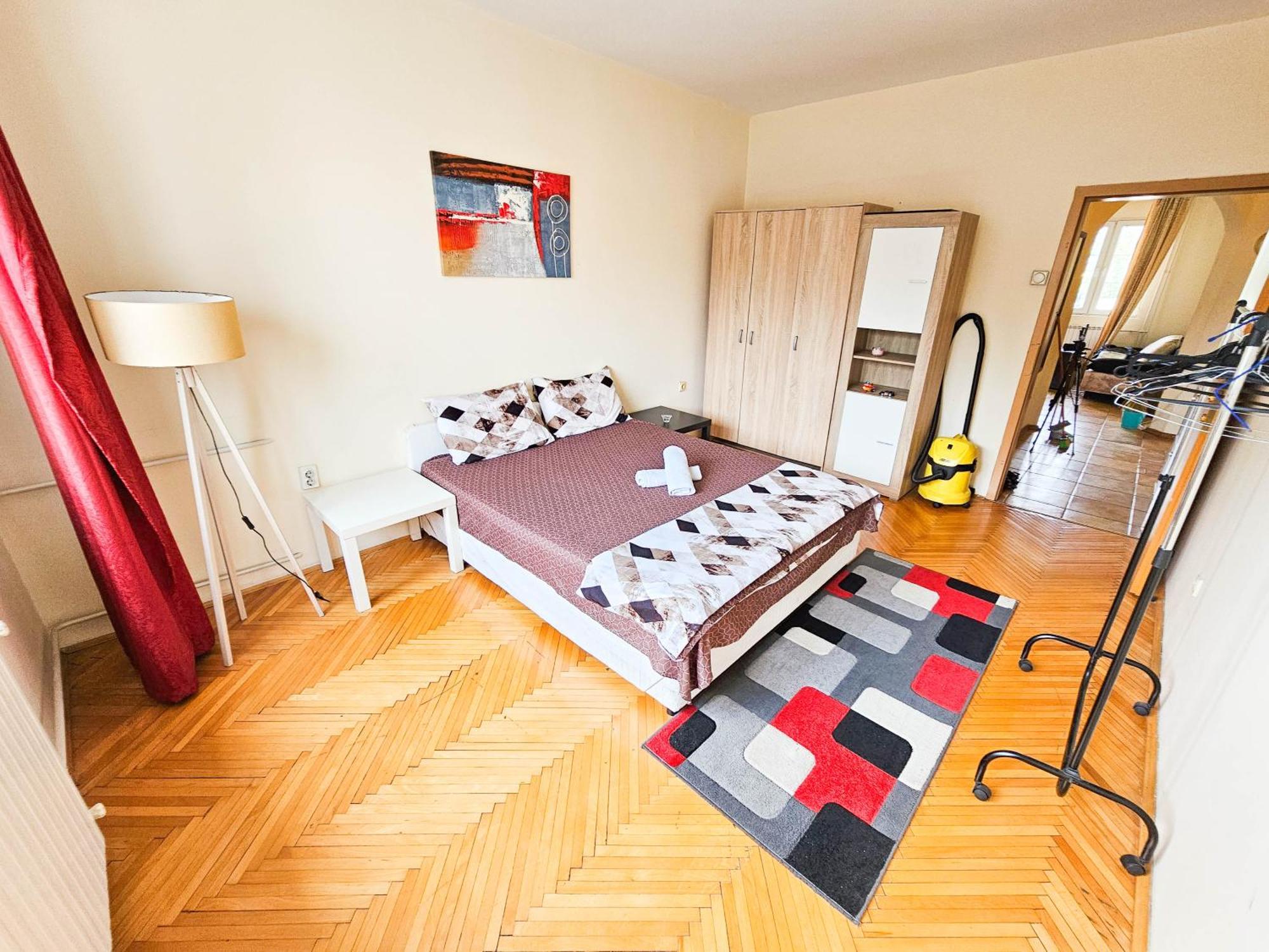 Rooftop Apartment At Mainsquare Скоп'є Екстер'єр фото