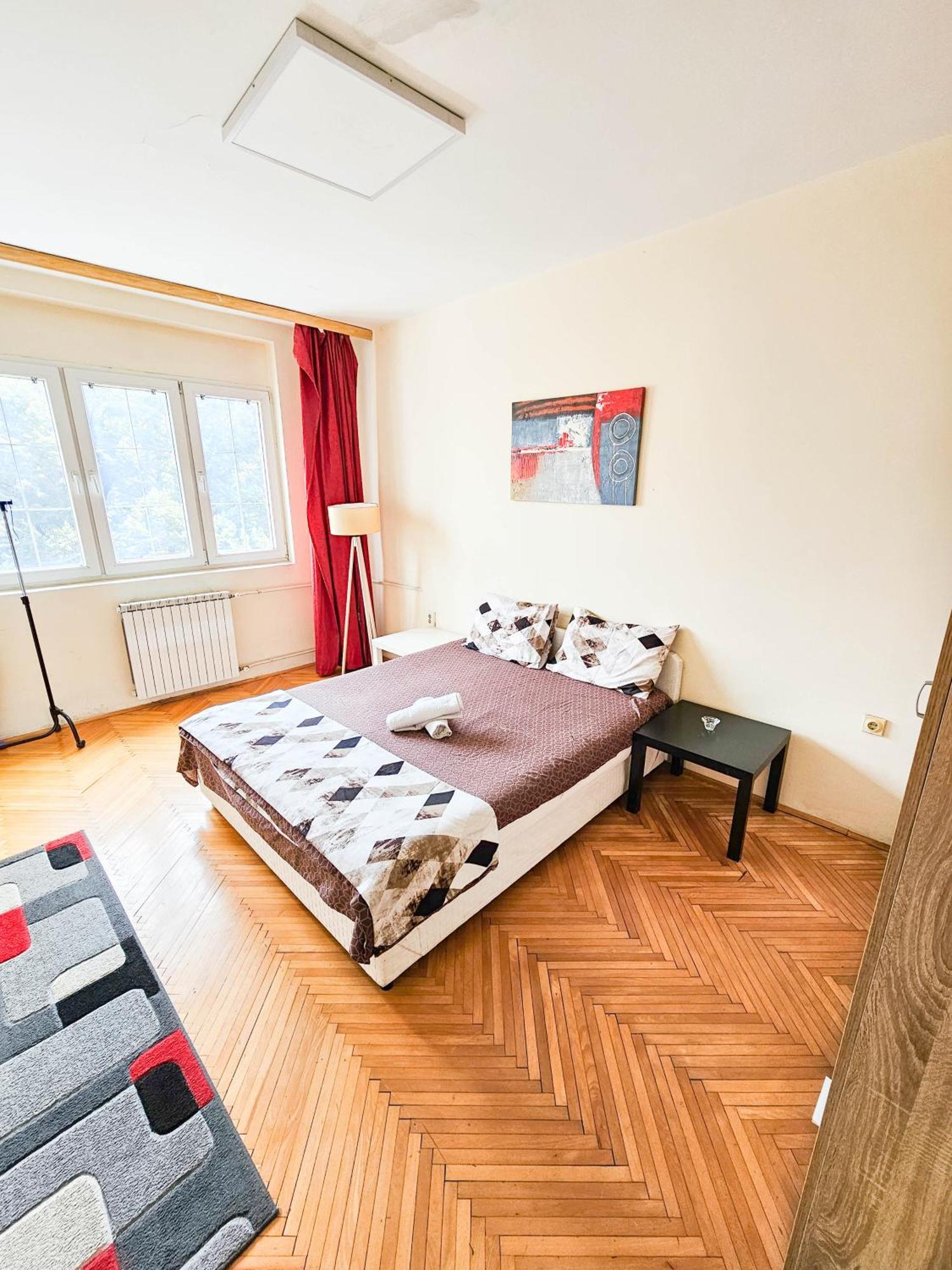 Rooftop Apartment At Mainsquare Скоп'є Екстер'єр фото